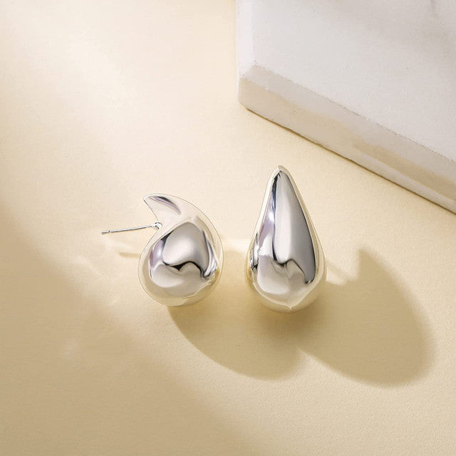 Lustrous Tearshape Earrings